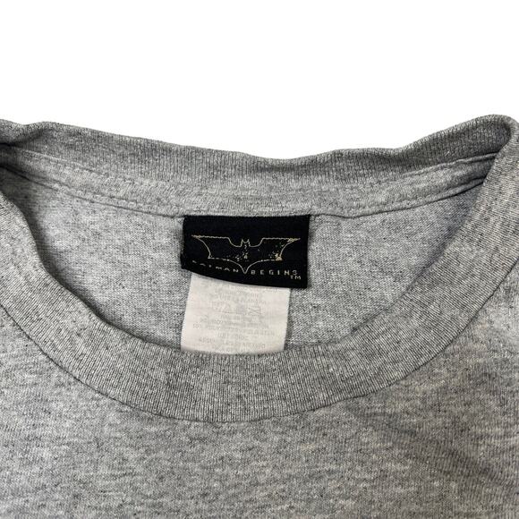 DC Comics Batman Begins 2005 Graphic Movie T-Shirt Gray Youth Large 12/14 - Picture 4 of 5